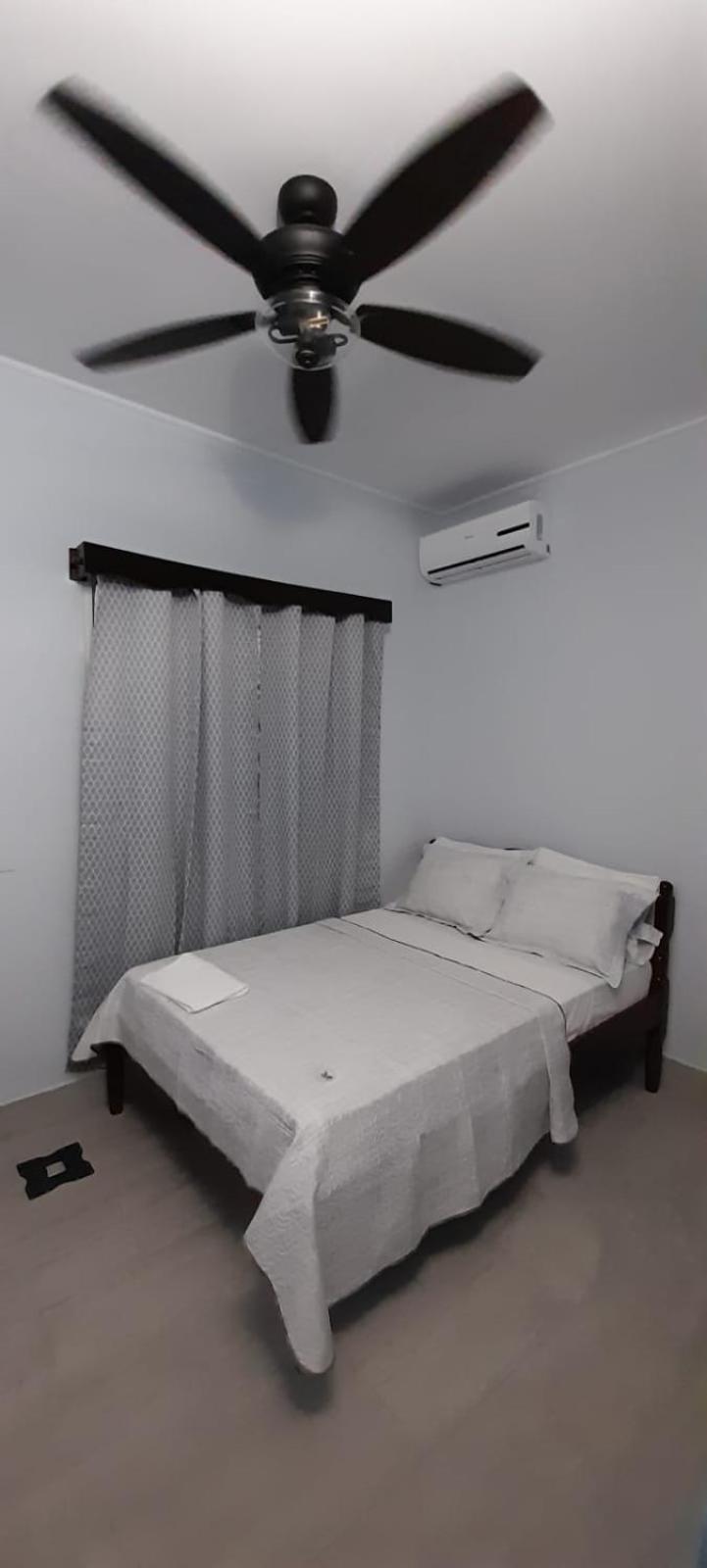 Placencia Serenade Hotel מראה חיצוני תמונה