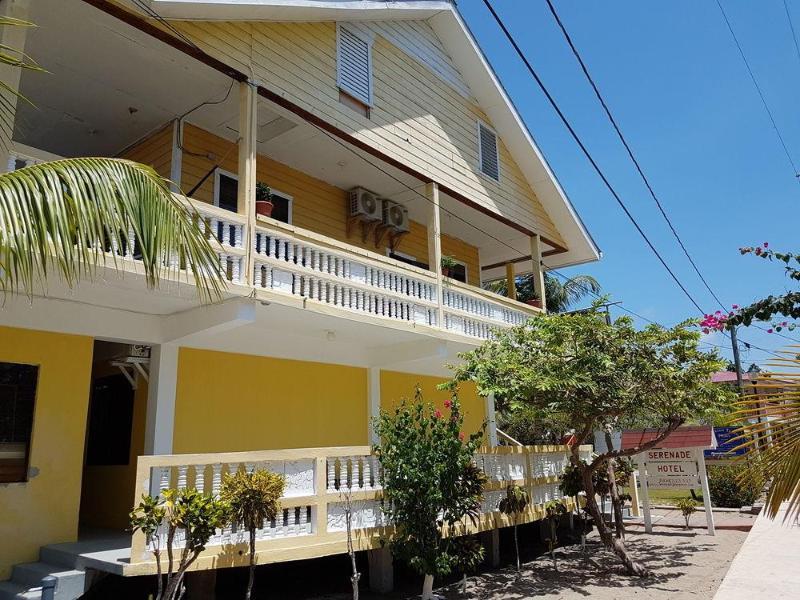 Placencia Serenade Hotel מראה חיצוני תמונה