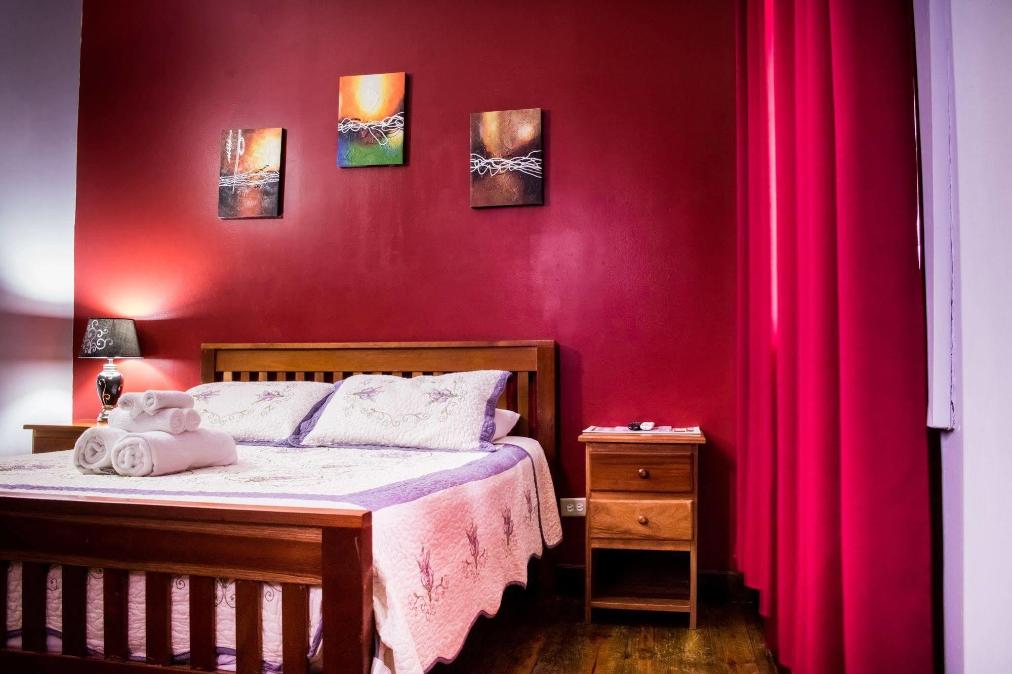Placencia Serenade Hotel מראה חיצוני תמונה