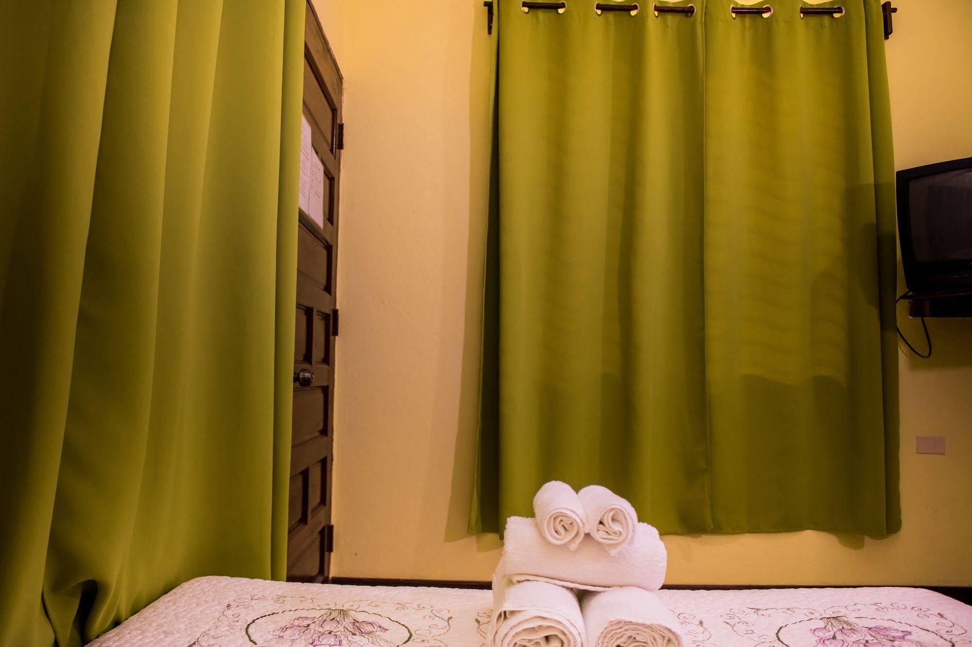 Placencia Serenade Hotel מראה חיצוני תמונה